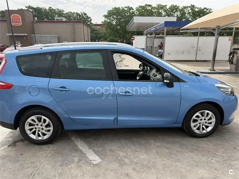 Usado Renault Scenic E-Tech LIMITED 110 CV (80 kW) 2015 Azul Monovolumen