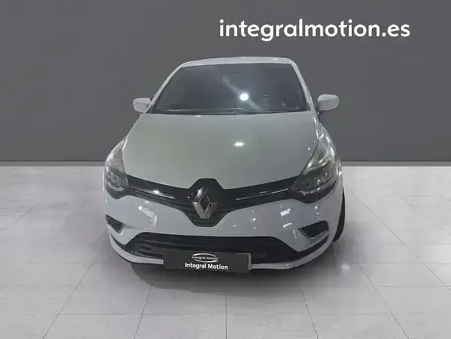 Usado Renault Clio Zen 89 CV (65 kW) 2016 Blanco