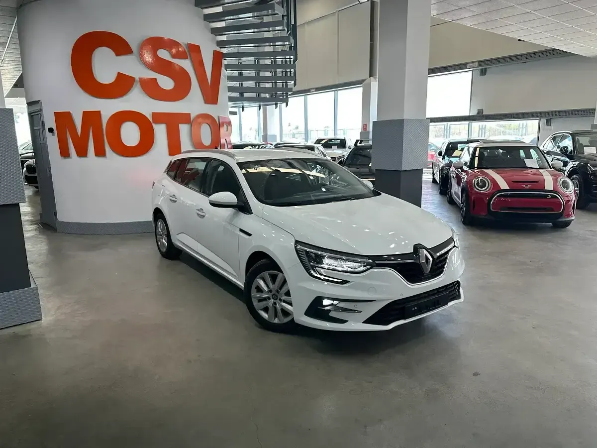 Usado Renault Mégane IV Intens 160 CV (117 kW) 2021 Blanco