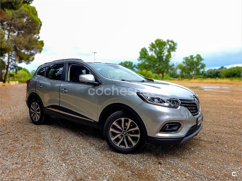 Usado Renault Kadjar Zen 115 CV (84 kW) 2019 Gris / plata SUV