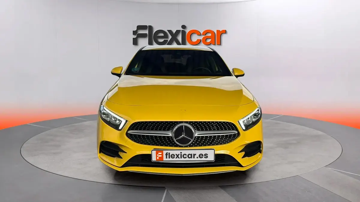 Usado Mercedes A220 190 CV (139 kW) 2022 Amarillo Berlina