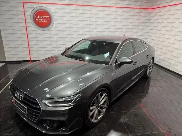 Usado Audi A7 Sportback S-Line 245 CV (180 kW) 2023 Gris / plata Utilitario