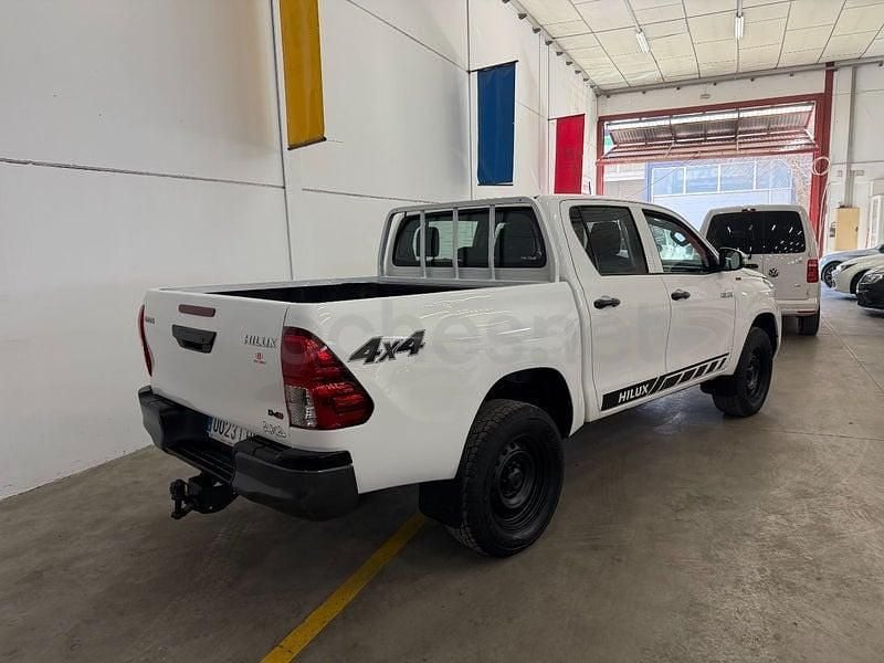 Usado Toyota HiLux 150 CV (110 kW) 2021 Blanco Pickup/Camioneta