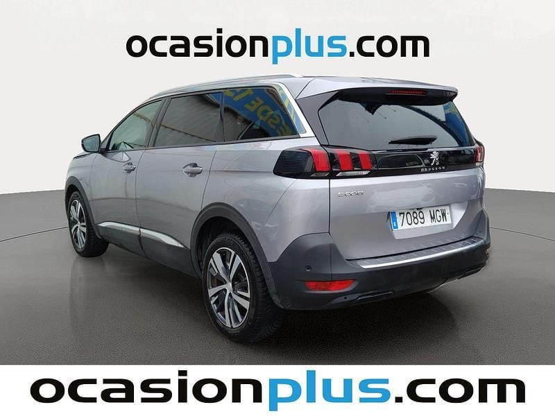 Usado Peugeot 5008 Allure 131 CV (96 kW) 2023 Gris SUV