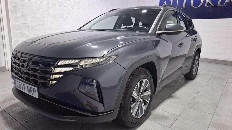 Usado Hyundai Tucson 115 CV (84 kW) 2024 Gris / plata SUV