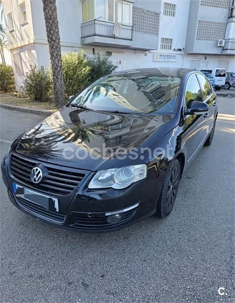 Negro Usado 2008 VW Passat Trendline Berlina | 5500 € (Un poco caro) - Imagen 1/4