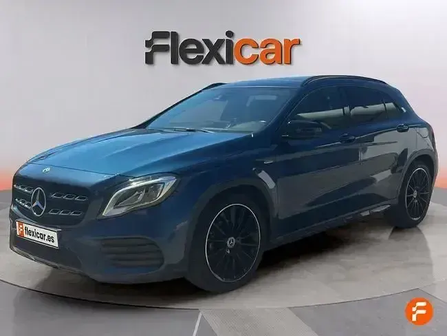 Usado Mercedes GLA200 156 CV (114 kW) 2020 Azul SUV