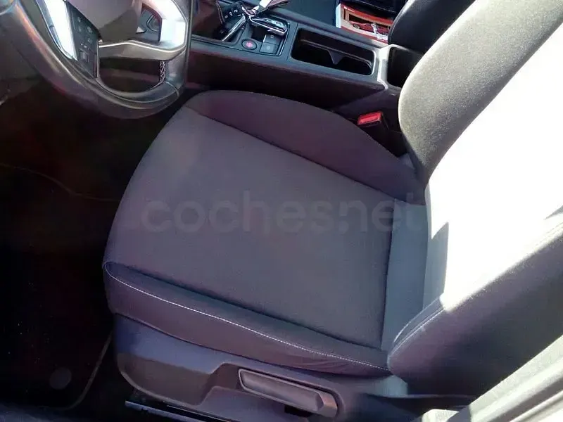 Usado Seat Leon Reference 115 CV (84 kW) 2022 Blanco Berlina