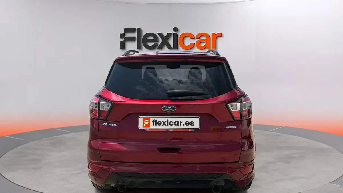 Usado Ford Kuga ST-Line 150 CV (110 kW) 2019 Rojo SUV