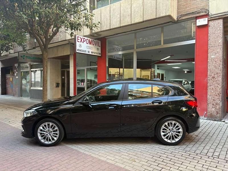 Usado BMW 118 140 CV (102 kW) 2021 Negro Utilitario