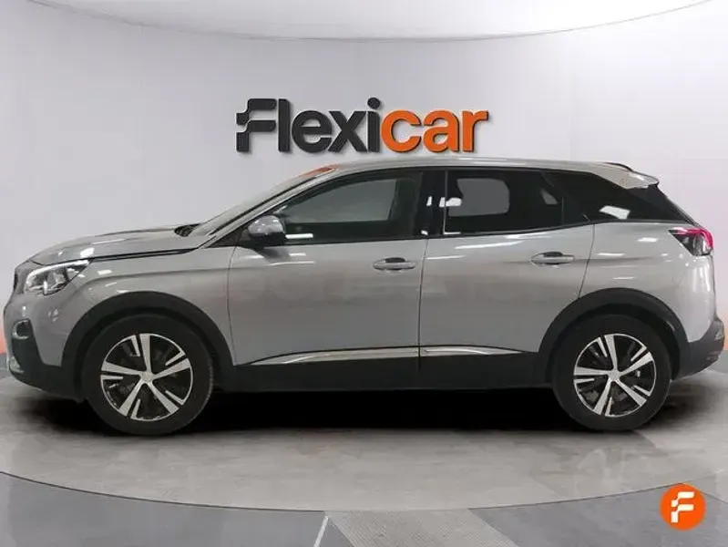 Usado Peugeot 3008 Allure 130 CV (95 kW) 2018 Gris / plata SUV