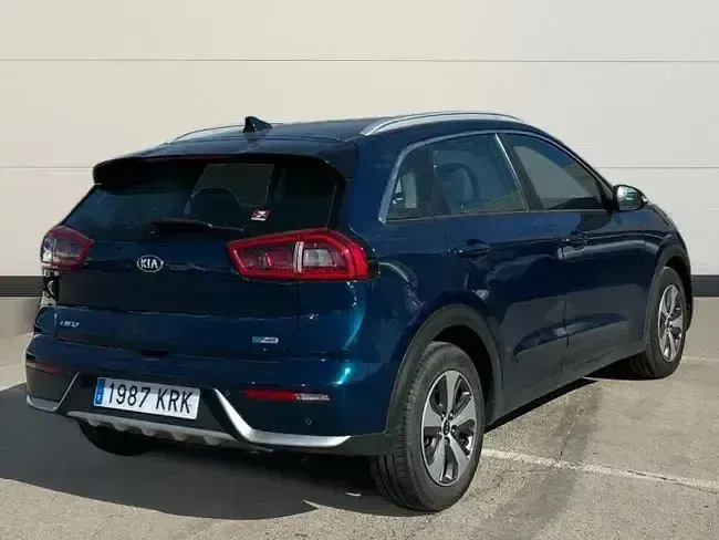 Usado Kia Niro 141 CV (103 kW) 2018 Azul SUV