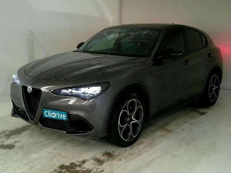 Usado Alfa Romeo Stelvio Veloce 209 CV (153 kW) 2023 Gris SUV