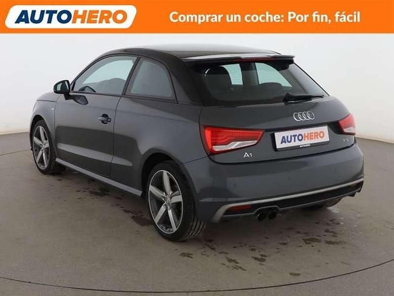 Usado Audi A1 Attraction 125 CV (91 kW) 2017 Gris Utilitario