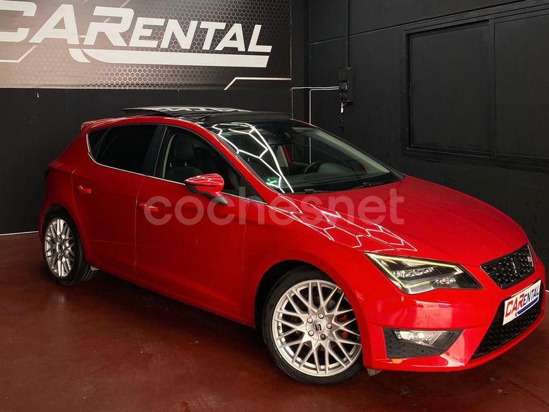 Usado Seat Leon FR 150 CV (110 kW) 2015 Rojo Berlina