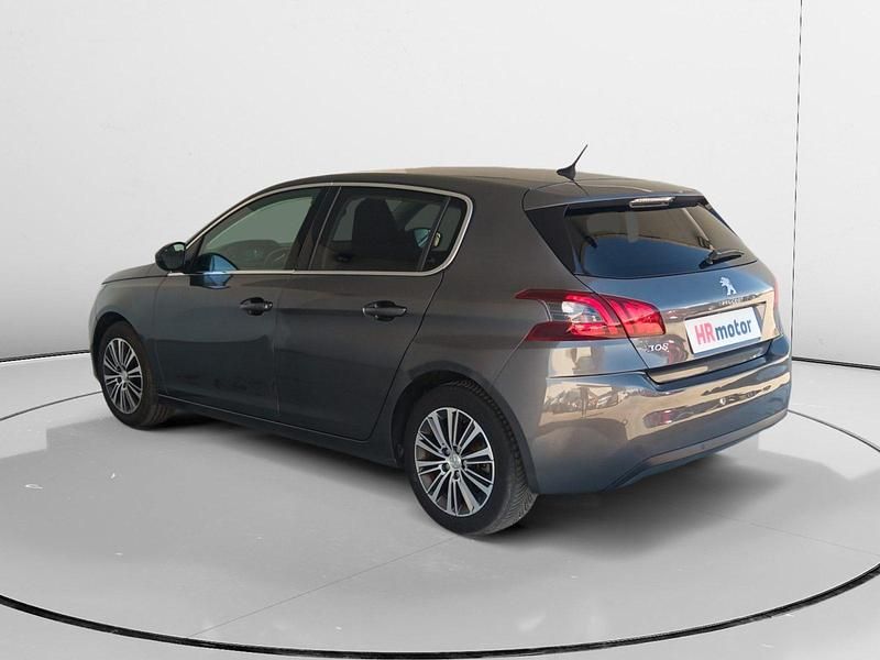 Usado Peugeot 308 Allure 132 CV (97 kW) 2021 Blanco Utilitario