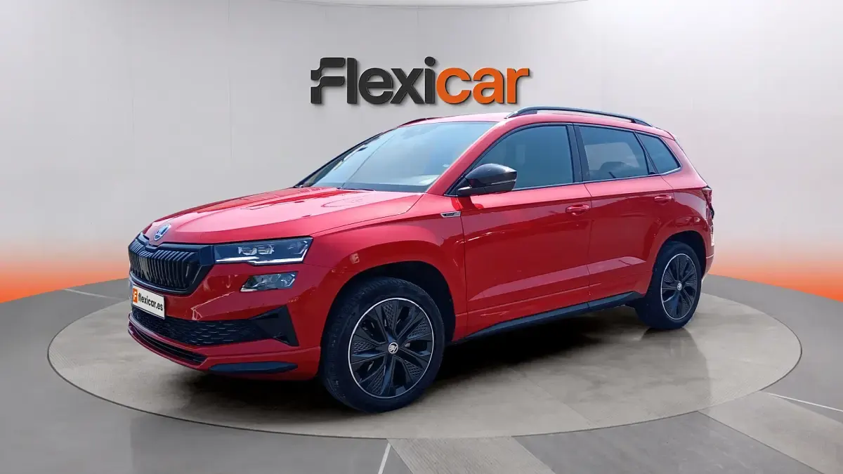Usado Skoda Karoq SportLine 116 CV (85 kW) 2023 Rojo SUV