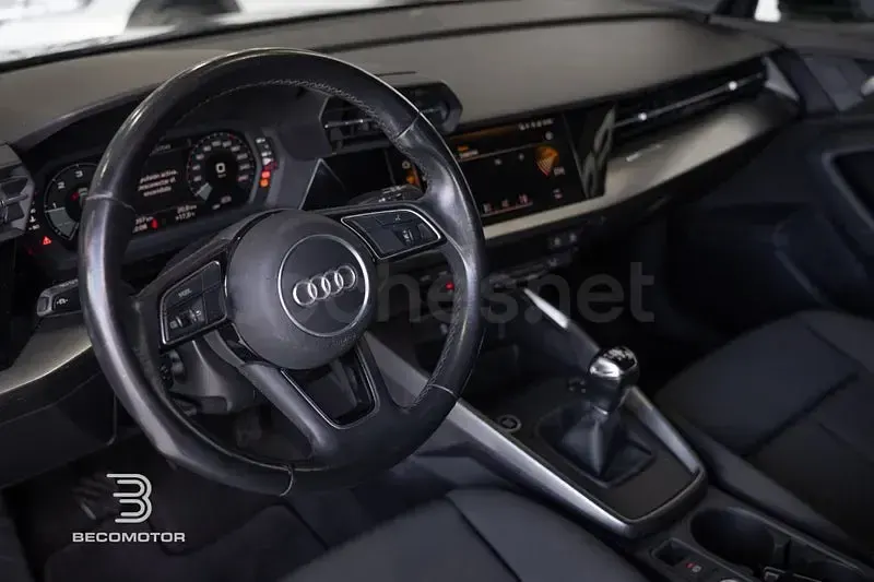 Usado Audi A3 116 CV (85 kW) 2022 Negro Berlina