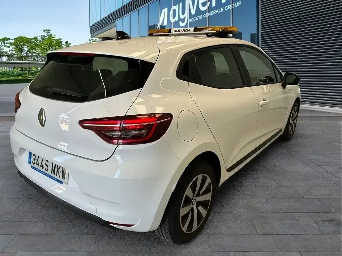 Usado Renault Clio Equilibre 100 CV (73 kW) 2023 Blanco Utilitario