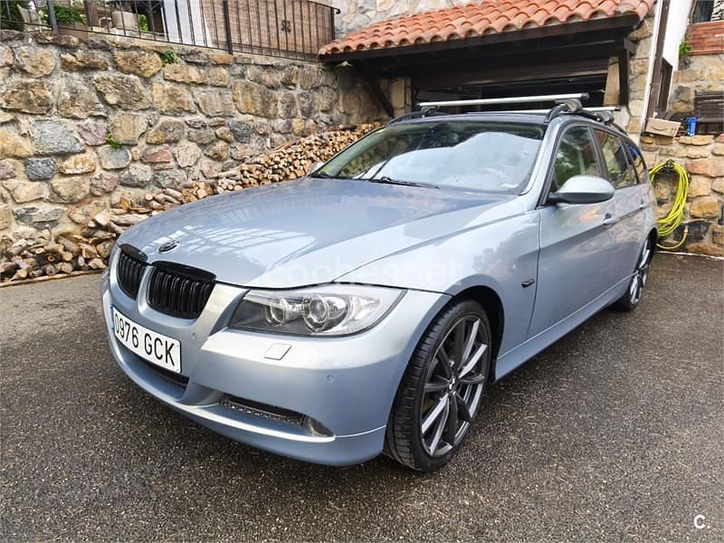 Begagnad BMW 320 163 HK (119 kW) 2008 Grå Kombi