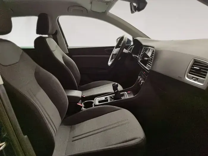 Usado Seat Ateca Style 110 CV (80 kW) 2022 Azul SUV