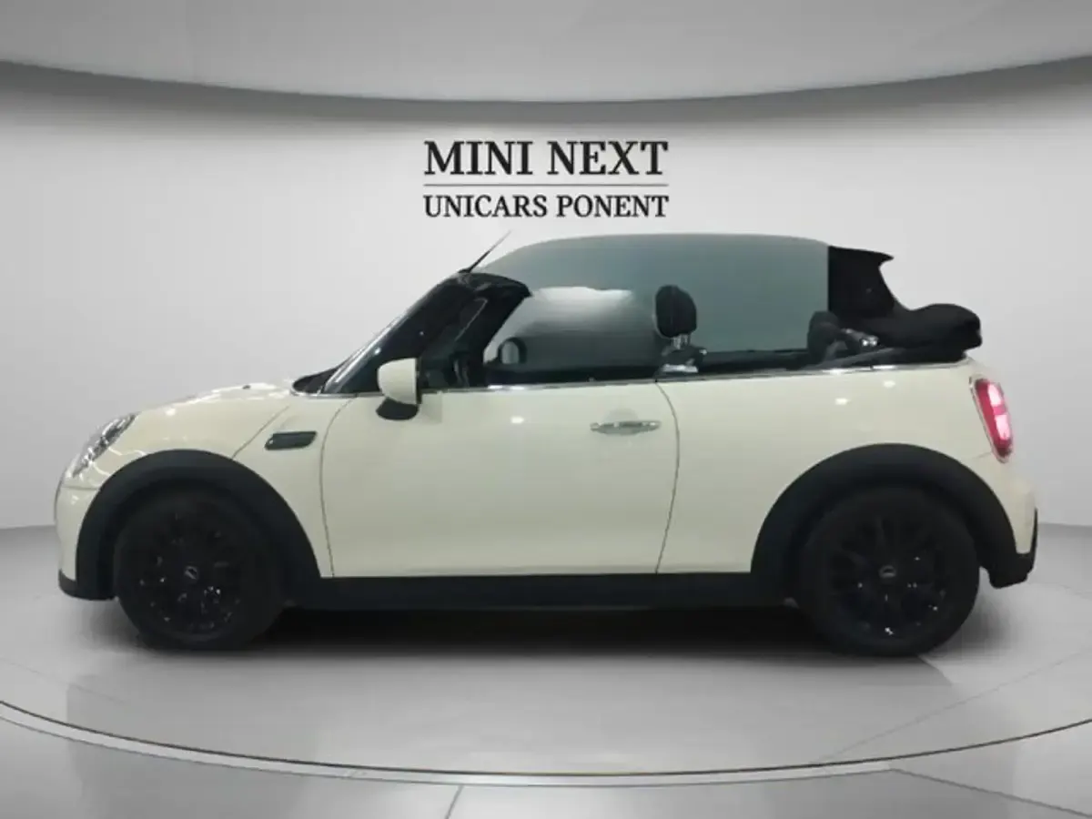Usado Mini Cooper Cabriolet 136 CV (100 kW) 2022 Blanco Descapotable