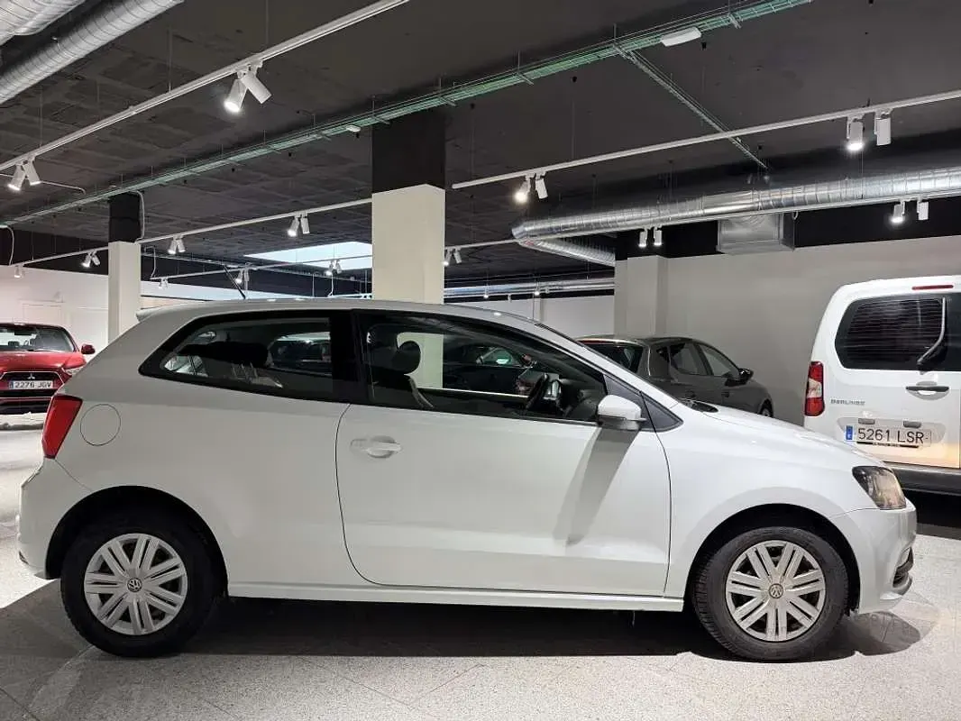 Usado VW Polo Edition 75 CV (55 kW) 2016 Blanco Utilitario