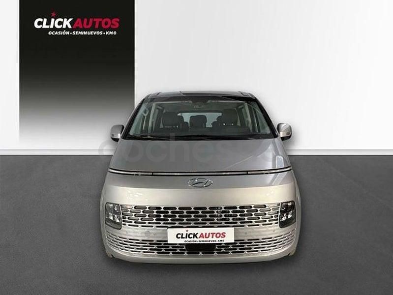 Usado Hyundai Staria 177 CV (130 kW) 2023 Plateado Monovolumen