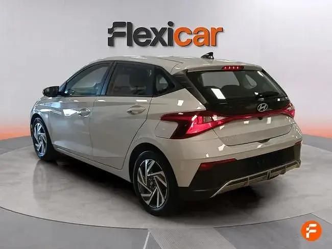 Occasion Hyundai i20 84 ch (61 kW) 2024 Gris Citadine