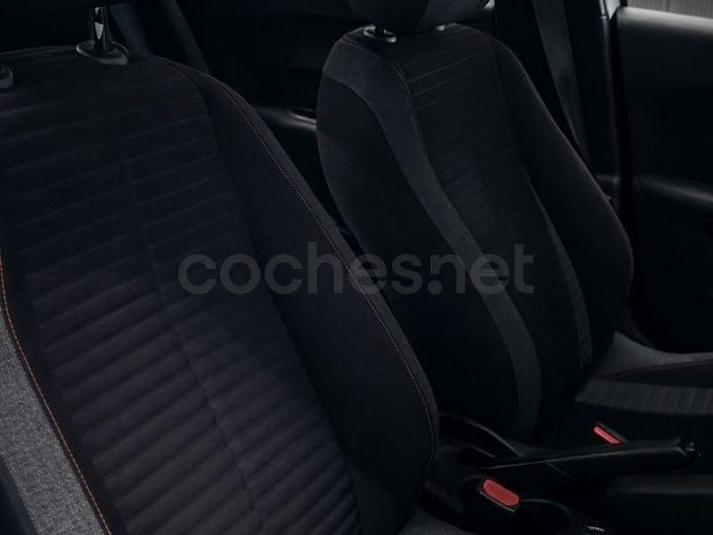 Usado Peugeot 2008 Active 110 CV (80 kW) 2022 Blanco SUV