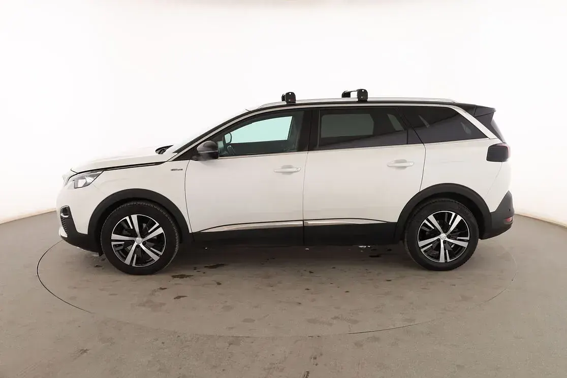 Usado Peugeot 5008 GT 131 CV (96 kW) 2019 Blanco SUV
