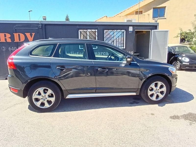 Usado Volvo XC60 Momentum 163 CV (119 kW) 2009 Negro SUV