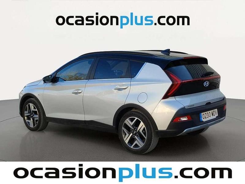 Usado Hyundai Bayon Style 120 CV (88 kW) 2023 Plateado SUV