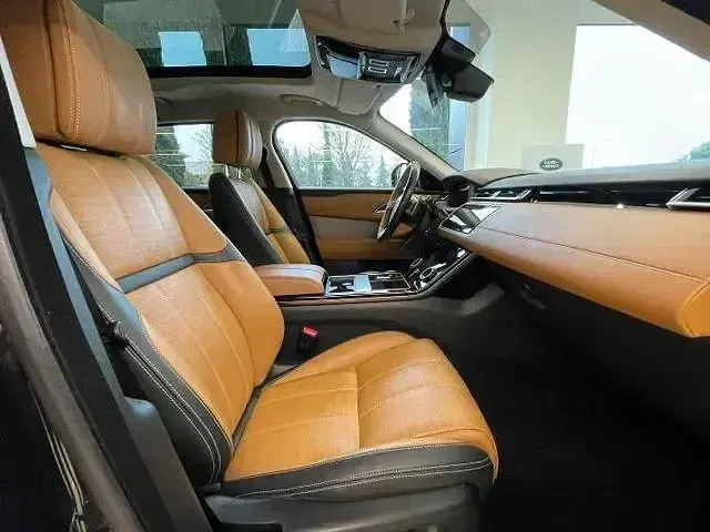 Usado Land Rover Range Rover Velar HSE Dynamic 300 CV (220 kW) 2017 Negro SUV