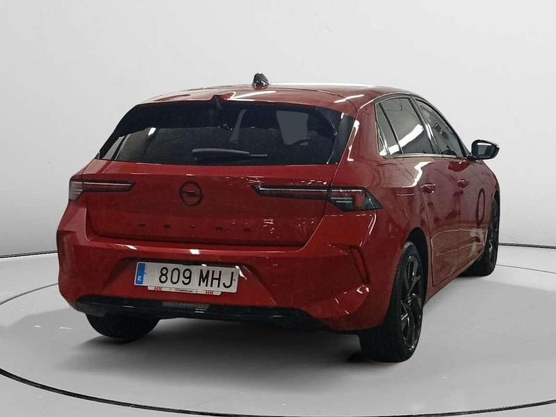 Usado Opel Astra GS Line 131 CV (96 kW) 2023 Rojo Utilitario