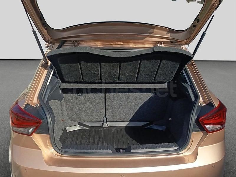 Usado Seat Ibiza Style 95 CV (69 kW) 2018 Beige Utilitario