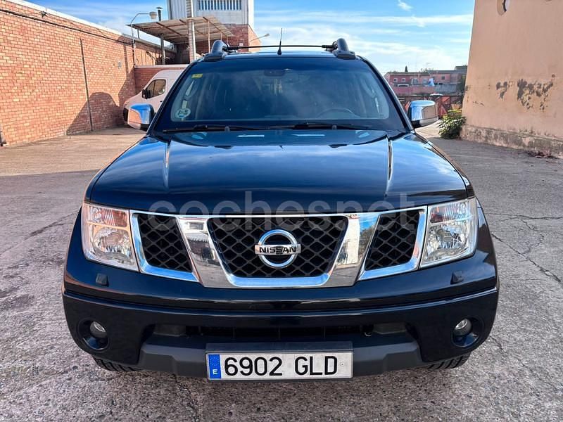 Usado Nissan Navara Premium Edition 171 CV (125 kW) 2009 Negro Recogida
