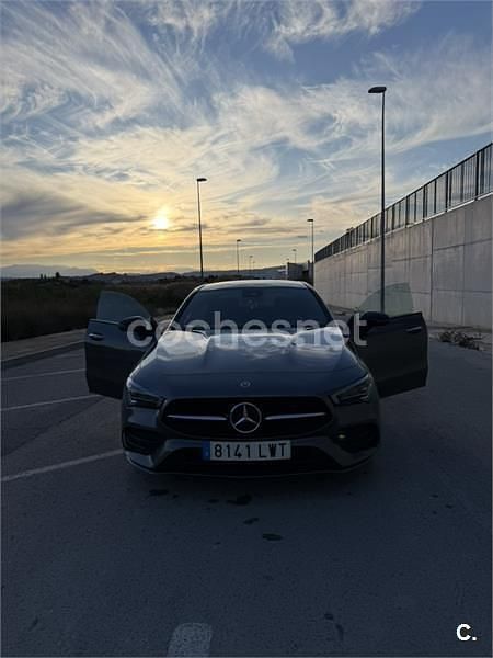 Usado Mercedes CLA200 150 CV (110 kW) 2022 Gris / plata Berlina