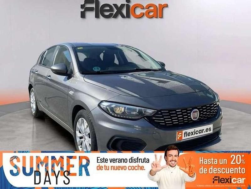 Gris Usado 2017 Fiat Tipo Easy Plus Berlina | 9790 € (Un poco caro) - Imagen 1/4