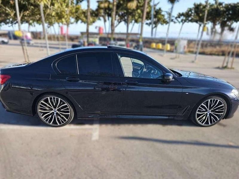 Usado BMW 730 265 CV (194 kW) 2018 Blanco Berlina