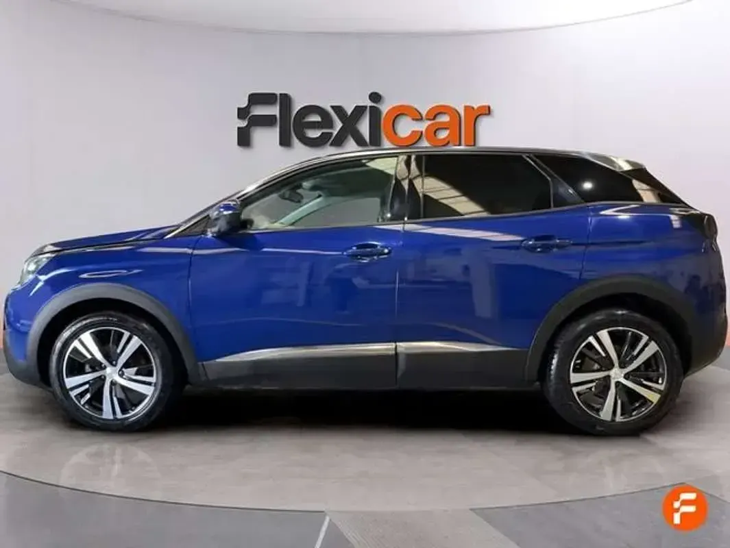 Usado Peugeot 3008 Allure 131 CV (96 kW) 2019 Azul SUV