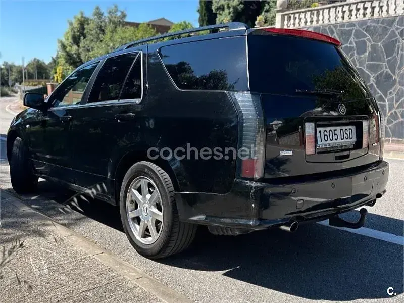 Usado Cadillac SRX 258 CV (189 kW) 2005 Negro SUV