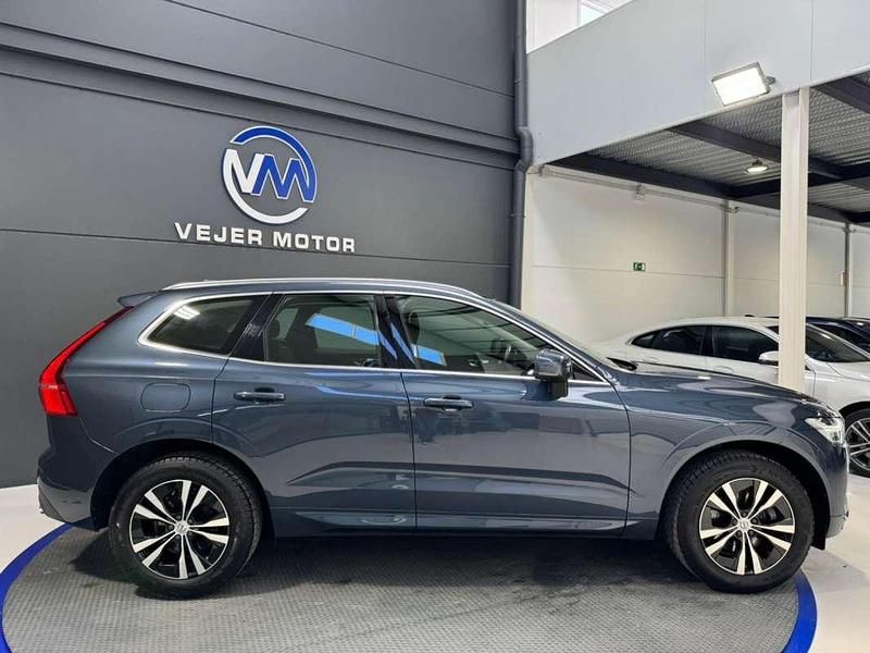 Usado Volvo XC60 Momentum 150 CV (110 kW) 2021 Azul SUV