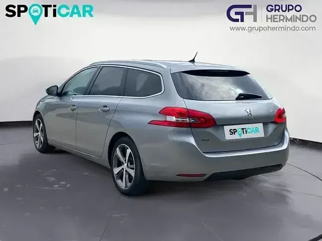 Begagnad Peugeot 308 SW Allure 130 HK (95 kW) 2020 Grå Kombi