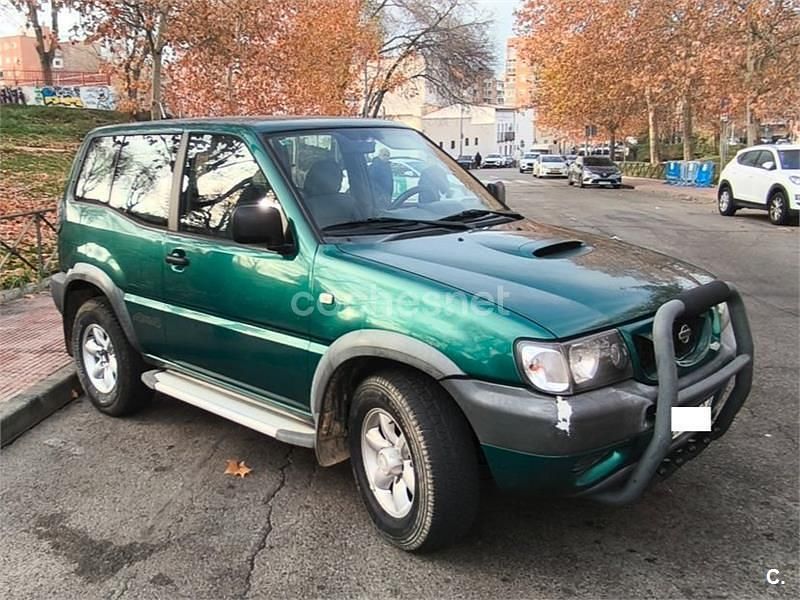 Usado Nissan Terrano Comfort 125 CV (91 kW) 2001 Verde SUV