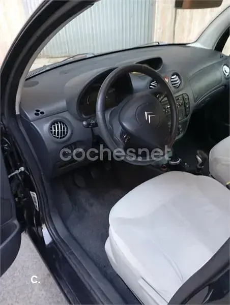 Usado Citroën C3 Exclusive 75 CV (55 kW) 2004 Negro Berlina