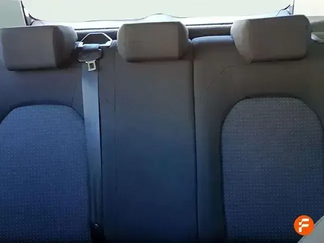 Usado Seat Arona Style 110 CV (80 kW) 2023 Gris SUV