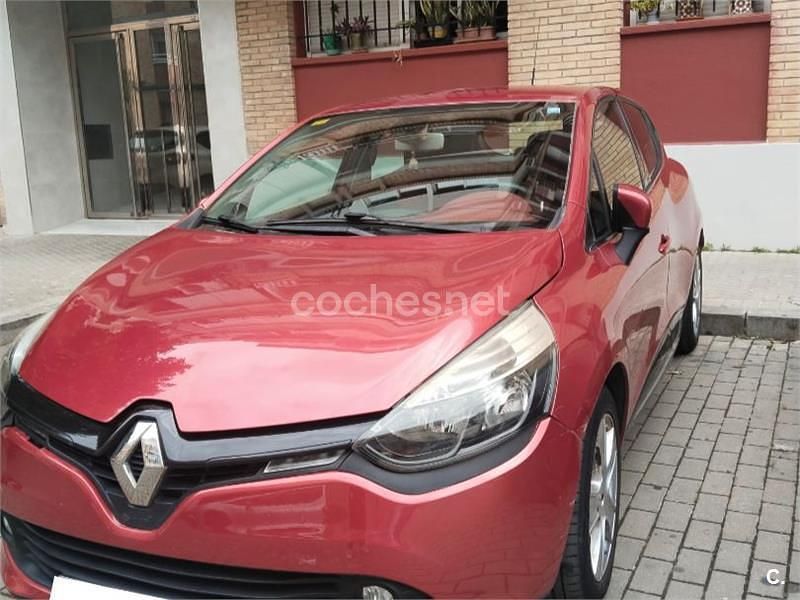 Usado Renault Clio IV Business 90 CV (66 kW) 2015 Rojo Berlina