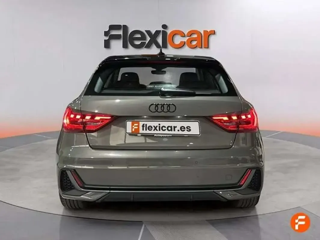 Usado Audi A1 Sportback 110 CV (80 kW) 2022 Verde Utilitario