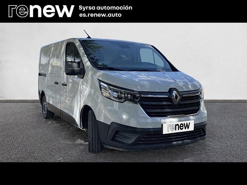 Usado Renault Trafic 130 CV (95 kW) 2023 Blanco Monovolumen